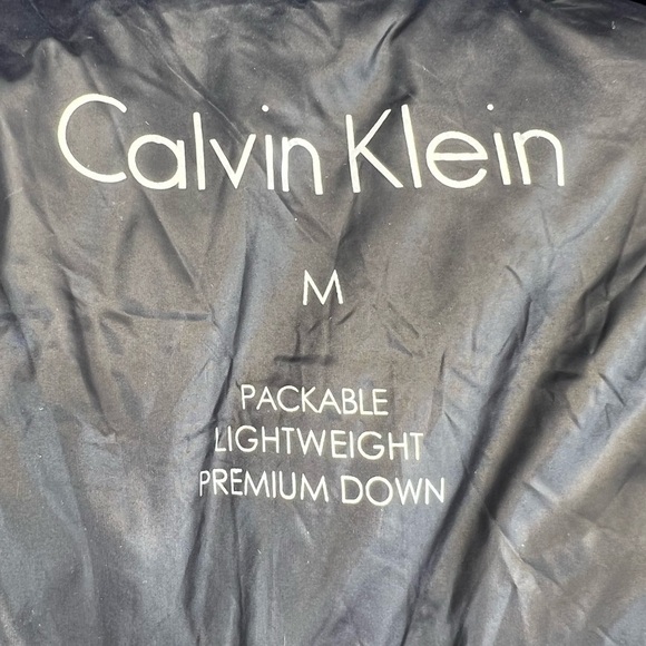Calvin Klein Women’s Hooded Down Feathers Puffer Packable Jacket - Picture 14 of 16